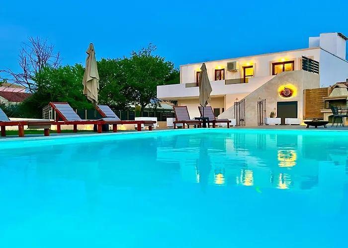 Vila Verano With Private Pool By Dadovillas
