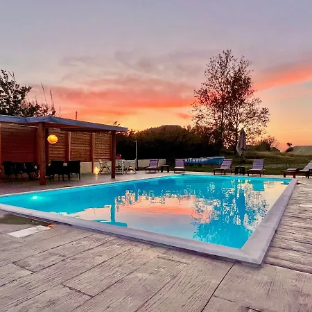 Verano With Private Pool By Dadovillas 빌라 *