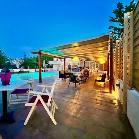 Verano With Private Pool By Dadovillas 빌라 Sidárion