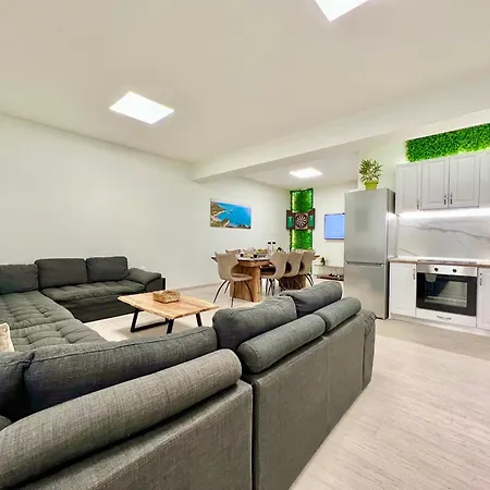 Verano With Private Pool By Dadovillas Sidárion