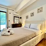 Villa Verano With Private Pool By Dadovillas *